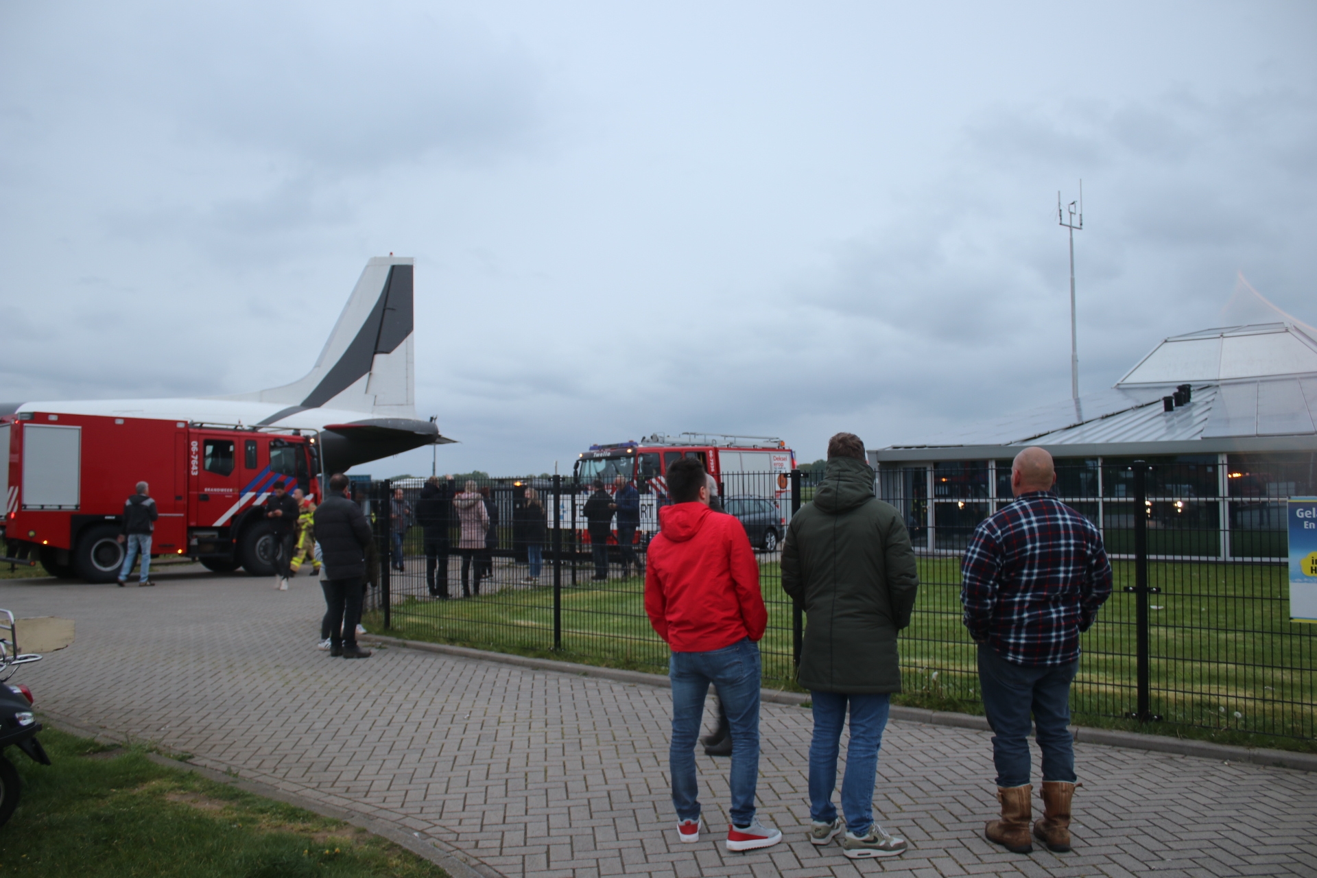 Hulpdiensten rukken groots uit naar vliegveld Teuge voor “Crash”