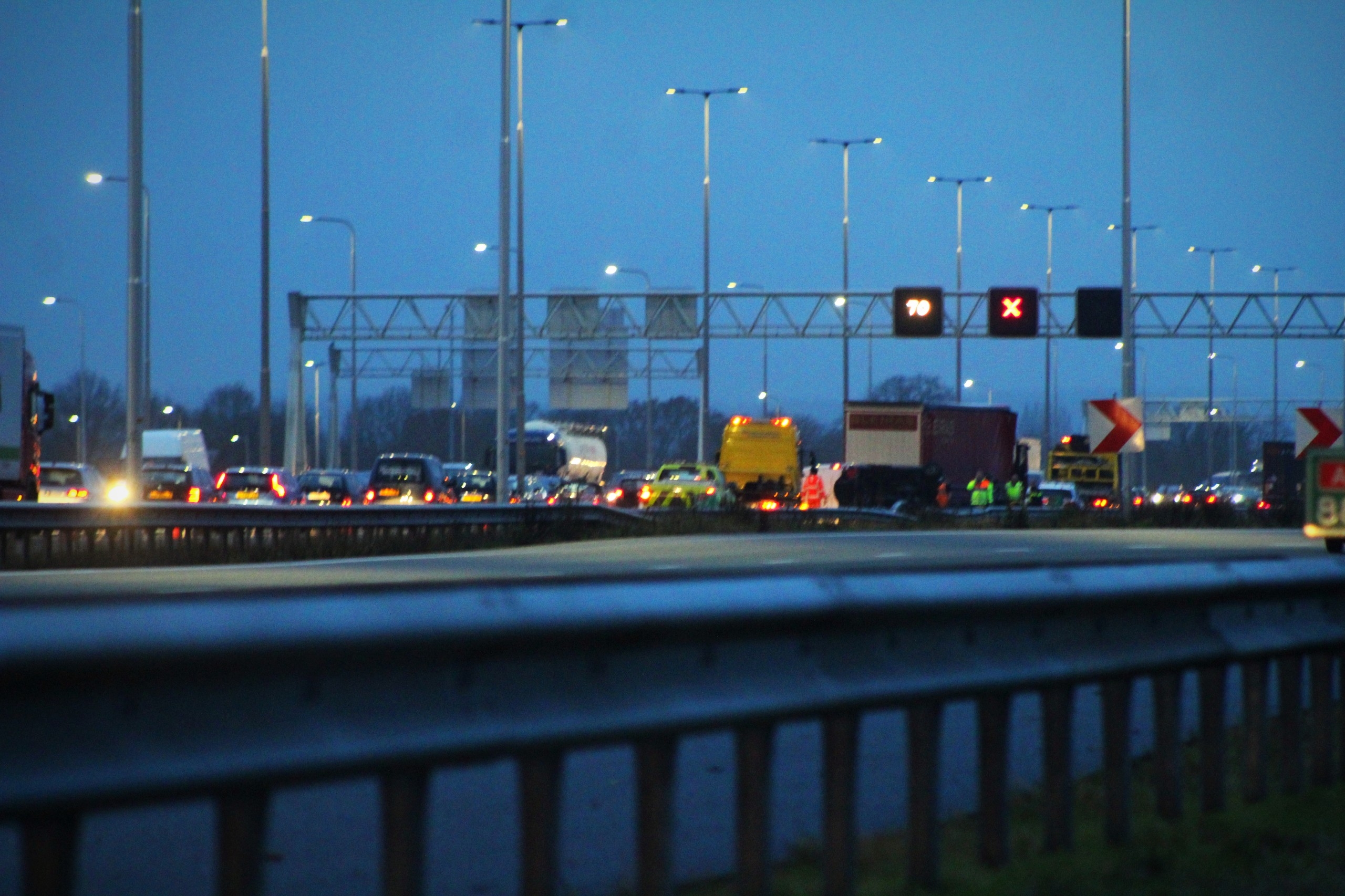 Vier doden na ernstig ongeval op de A1 bij Deventer