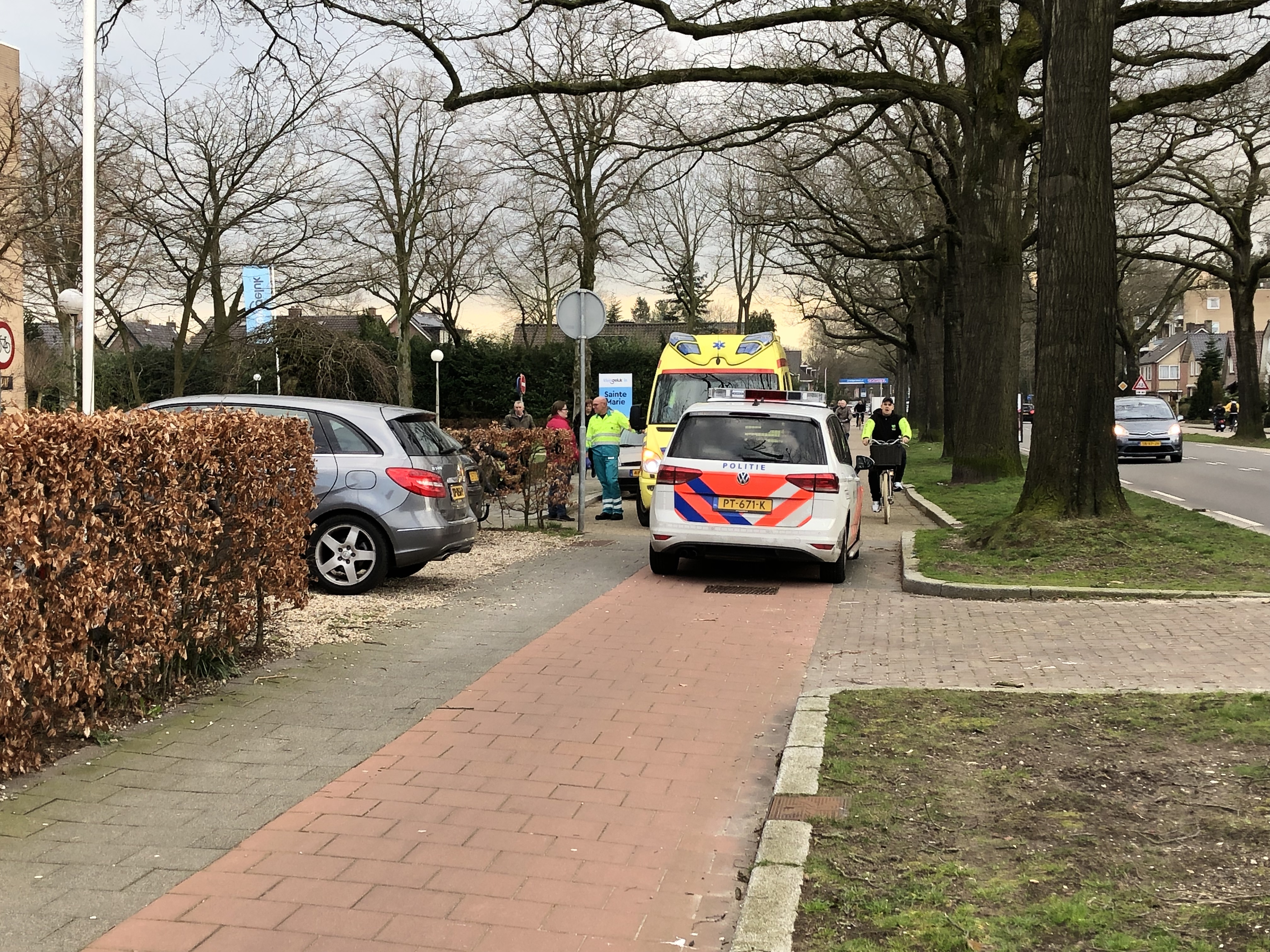 Meisje gewond na val