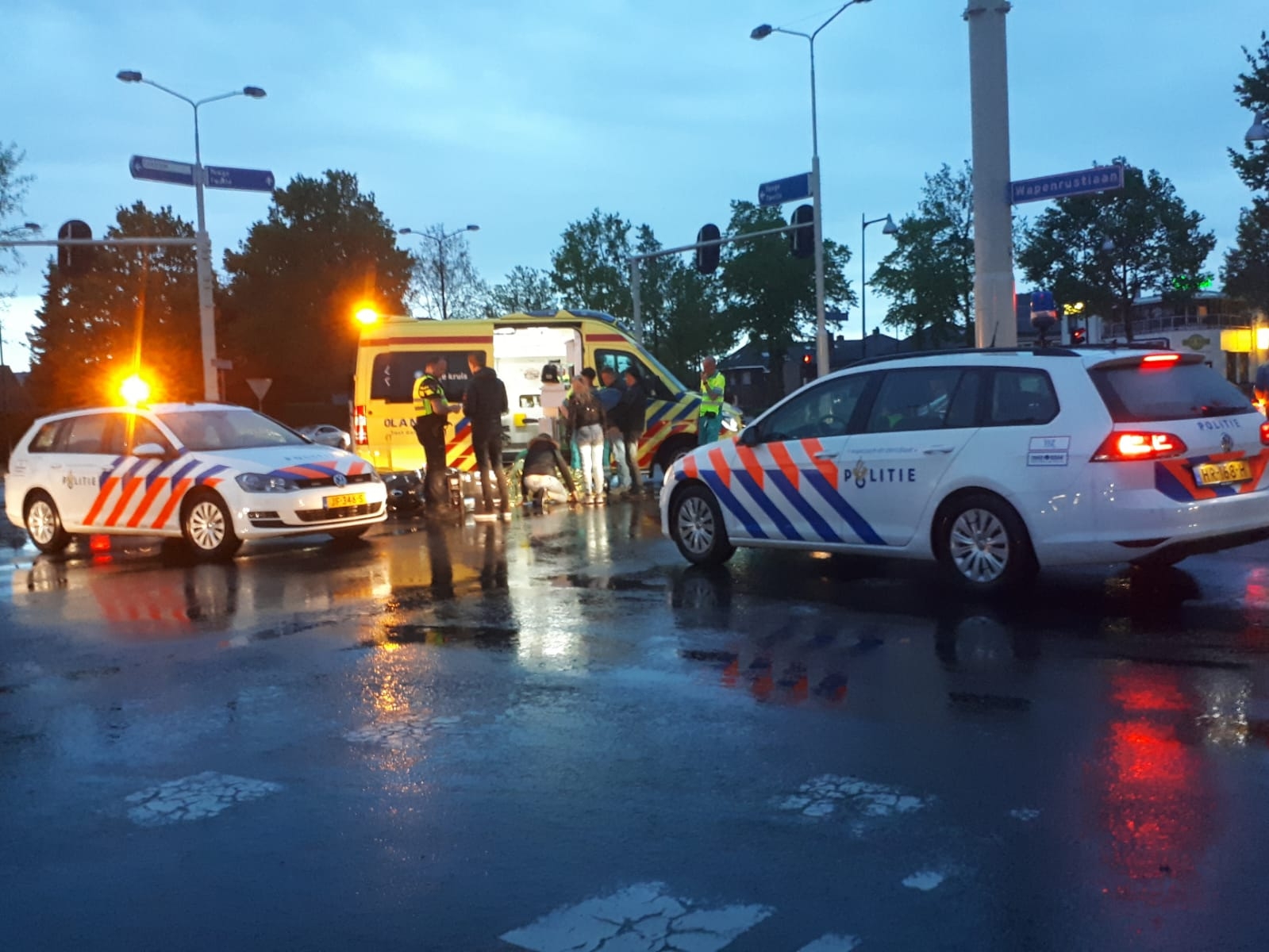 Scooterrijder gewond na botsing in Apeldoorn