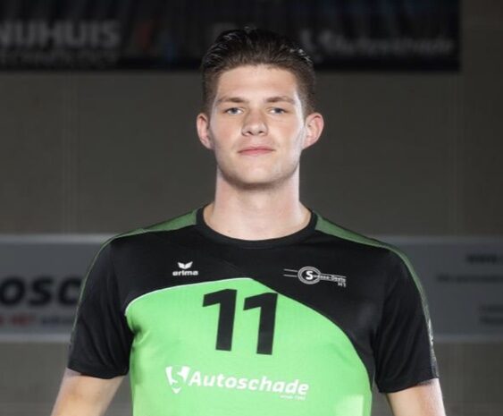 Jeugdinternational Stijn de Ruijter naar Draisma Dynamo