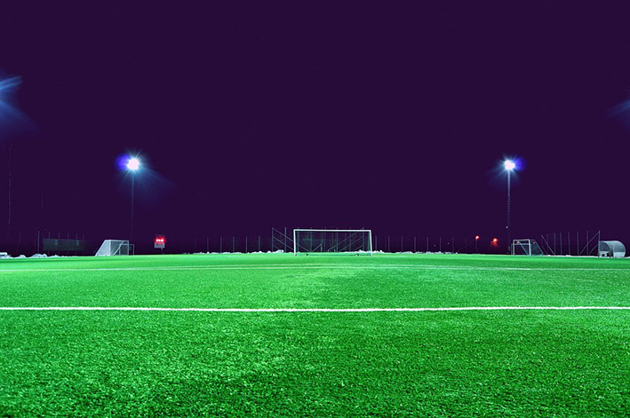 Een vreemde tijd voor sportclubs
