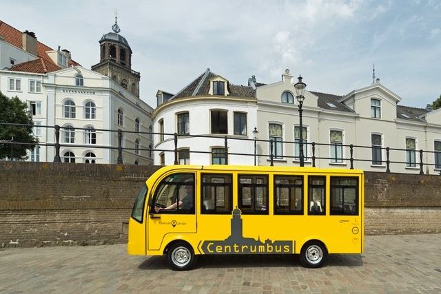 Ouderen weer de Centrumbus in