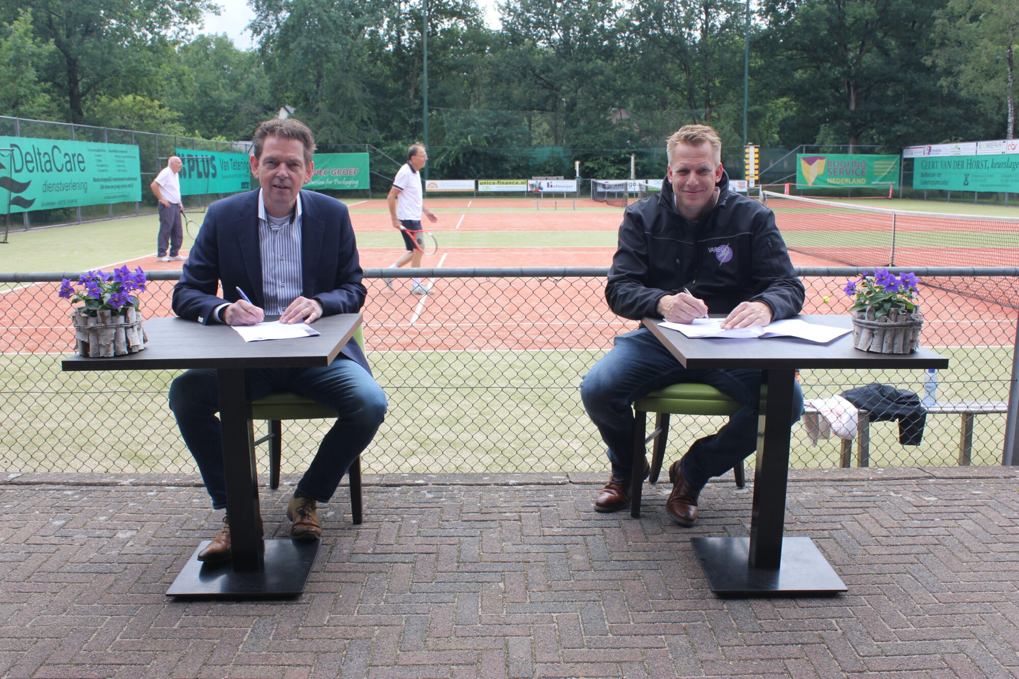 Tennisclub Eerbeek en Varego kiest voor duurzaam