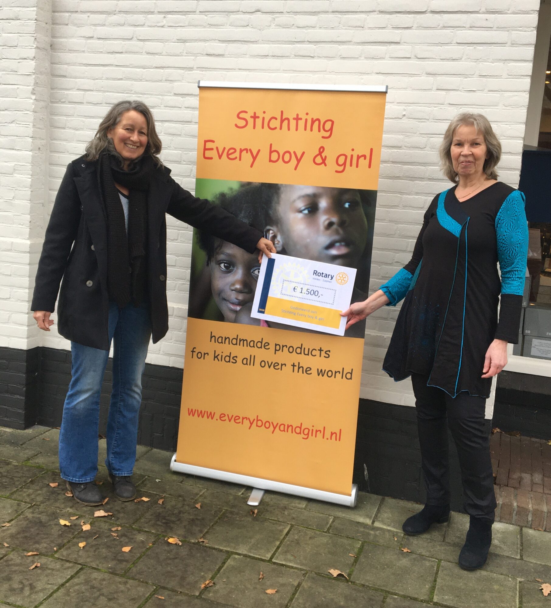 Mooi bedrag voor stichting Every boy & girl