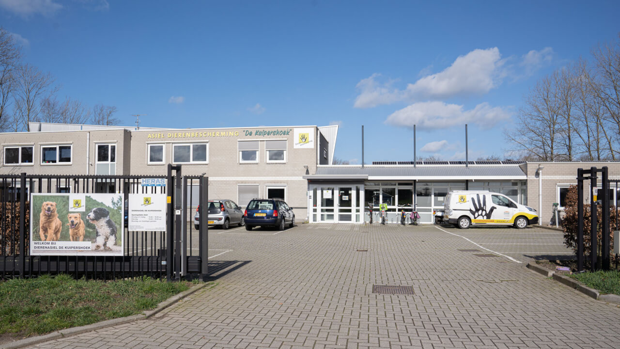 Ouder damespaar zoekt fijn verzorgingshuis