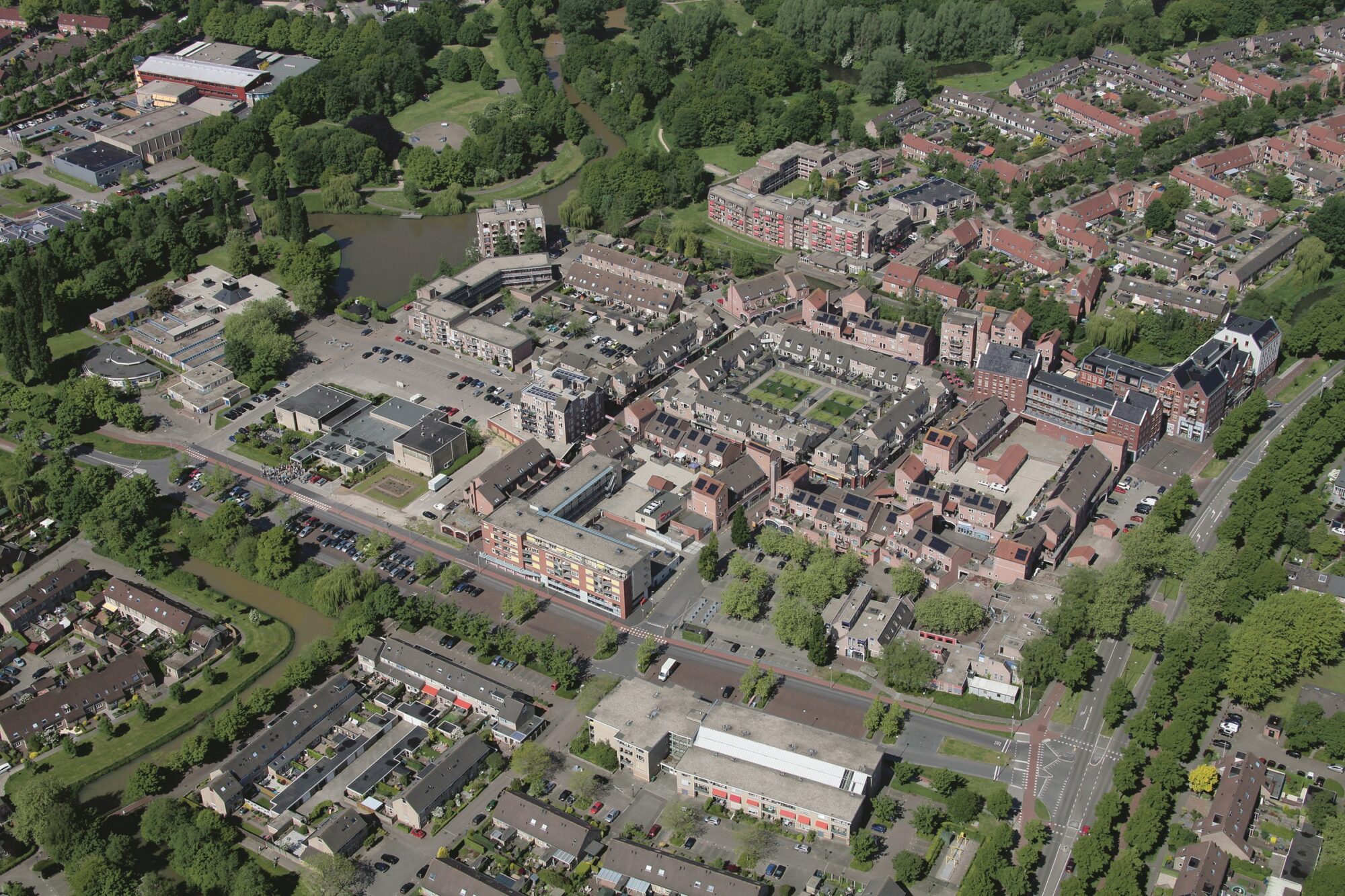 Nieuwe Jumbo winkel aan de Eglantierlaan opent haar deuren