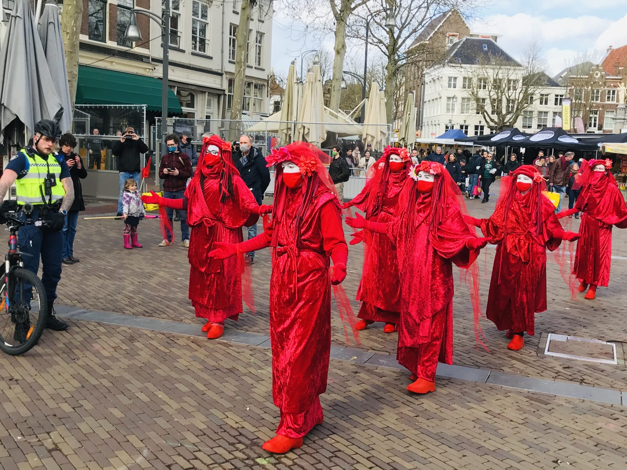 Deventer Waag in rook tijdens speech over klimaatcrisis