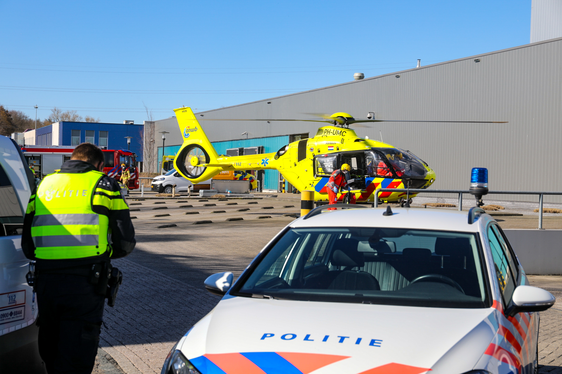 Ernstig bedrijfsongeval op industrieterrein in Apeldoorn zuid; traumahelikopter geland