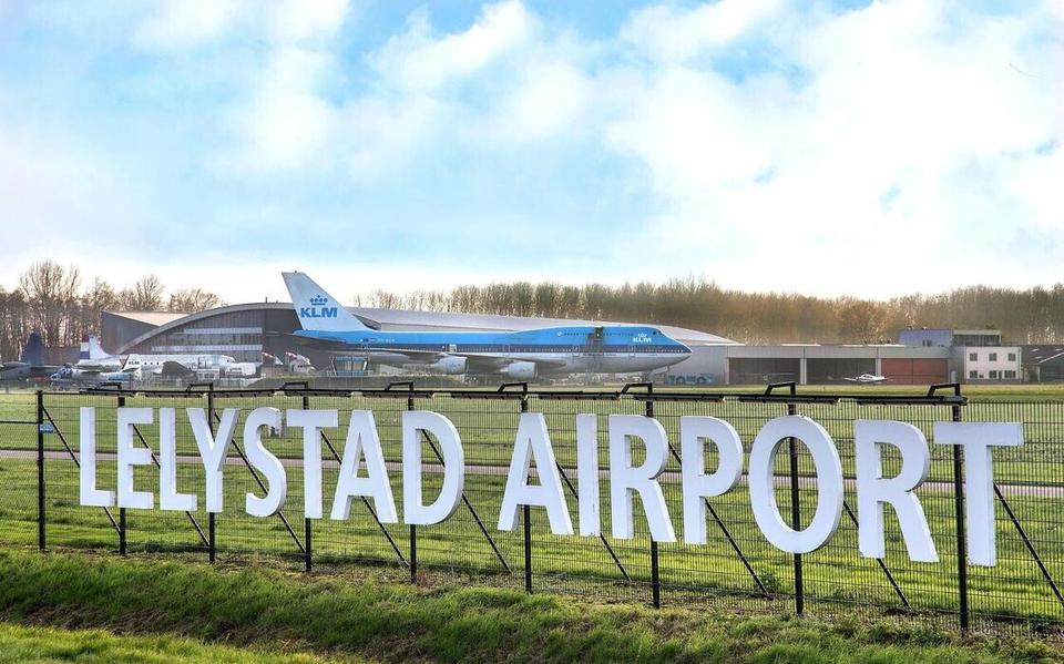 VVD Apeldoorn reageert op emoties actiegroepen tegen Lelystad Airport: ‘Iedereen wil vliegen, maar niemand wil een vliegtuig’