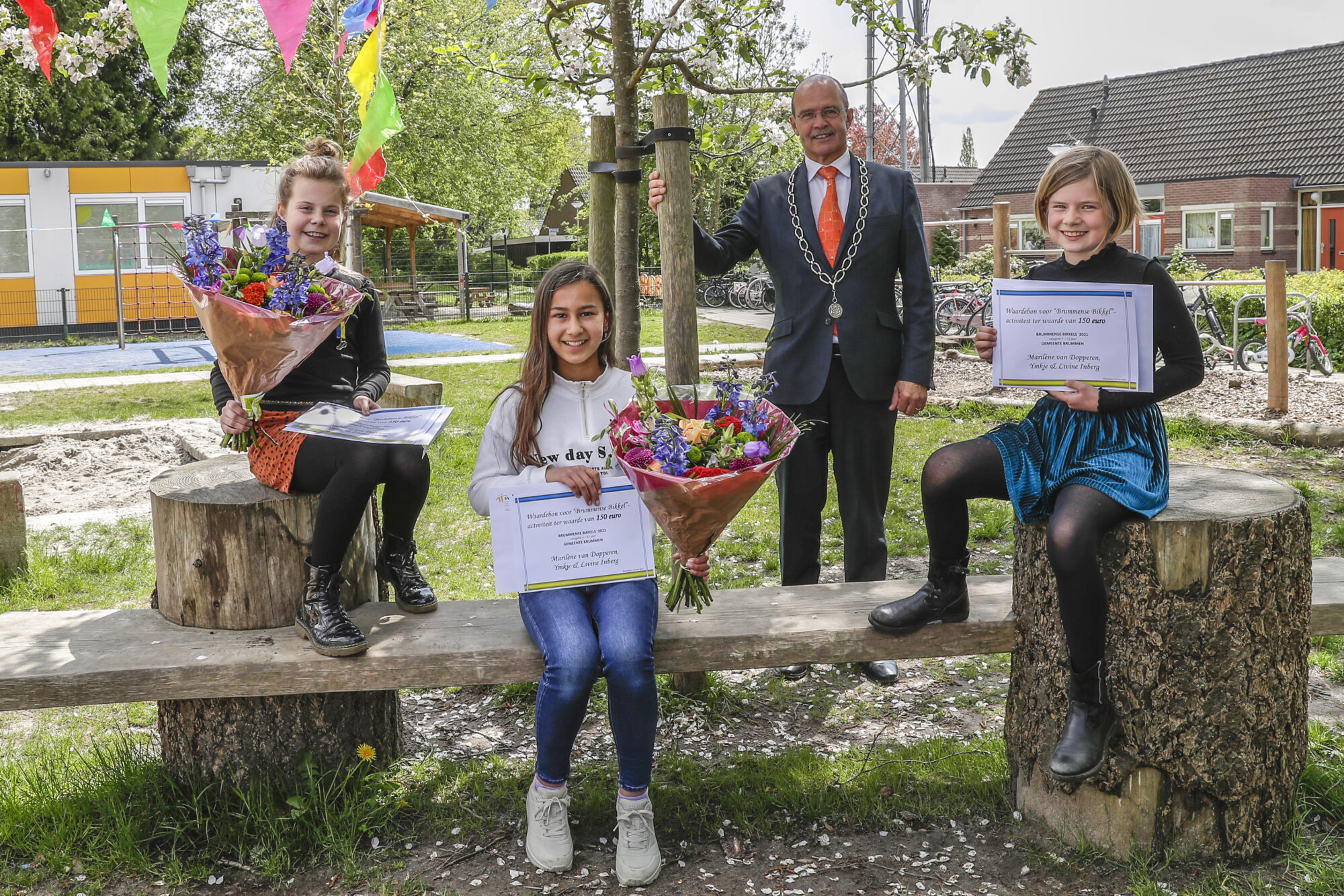 Burgemeester beloont Brummense bikkels