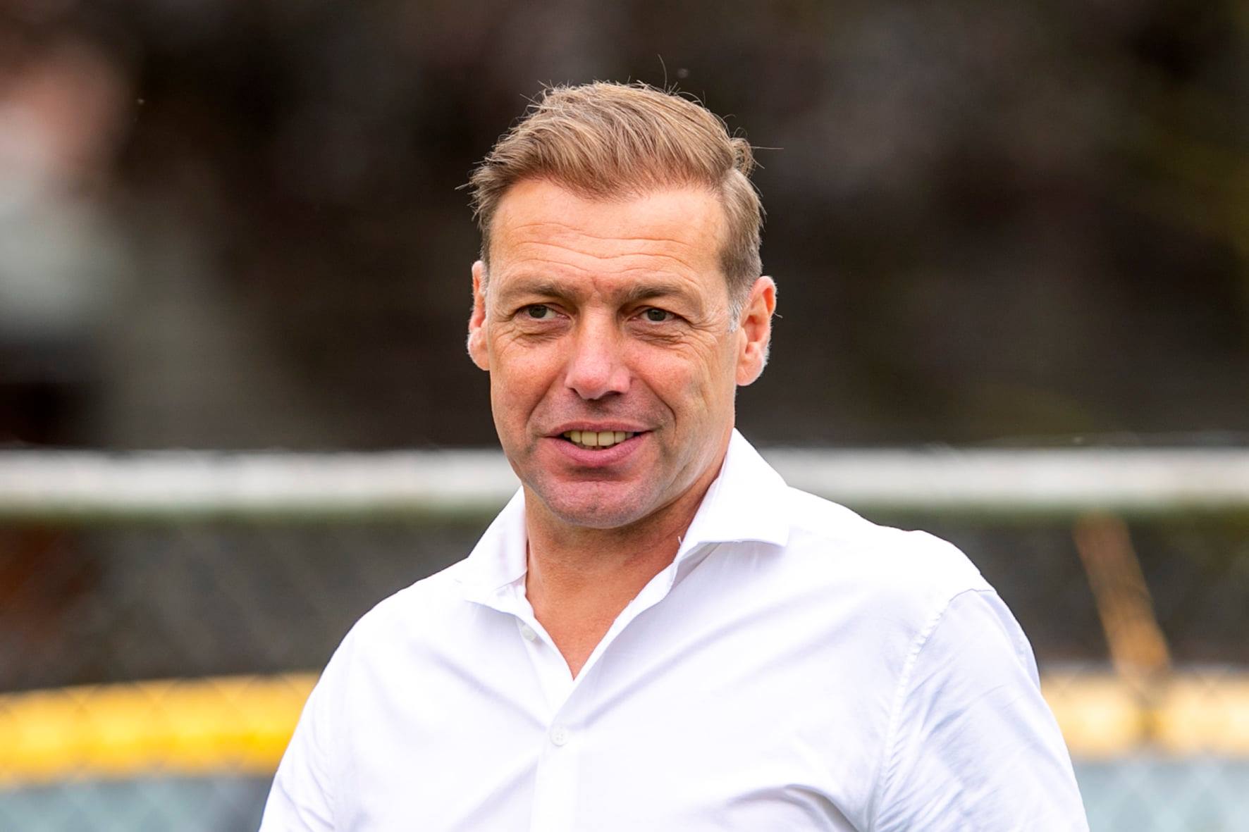 Technisch manager Paul Bosvelt maakt balans op richting seizoenstart in Eredivisie: ‘Genieten van uitdaging selectie Go Ahead Eagles te versterken’