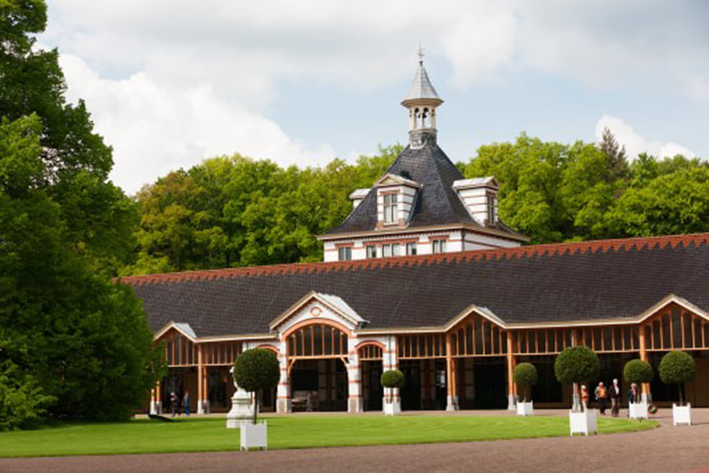 Totale culturele buitenbeleving bij paleis