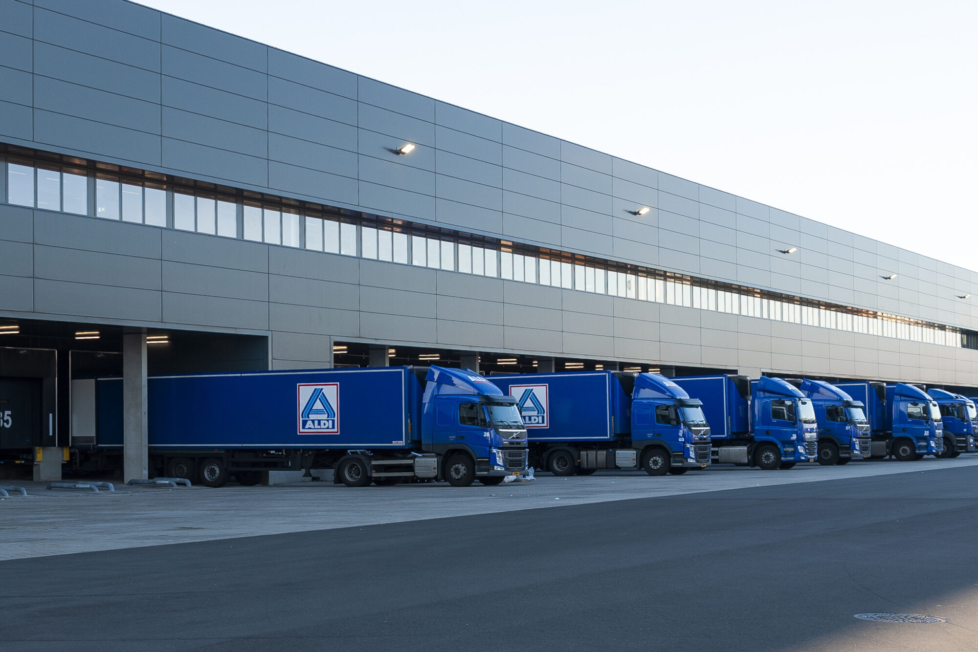 ALDI Deventer opent nieuw distributiecentrum