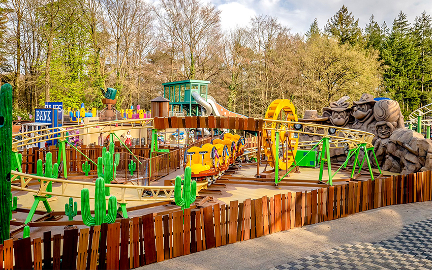 Nieuwe achtbaan Texas Twister geopend