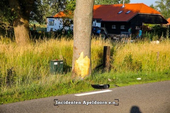 Man (25) uit overleden bij ernstig motorongeluk in Vaassen