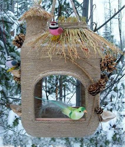 Dit is hoe vogelhuisjes in de tuin vogels helpen in de winter
