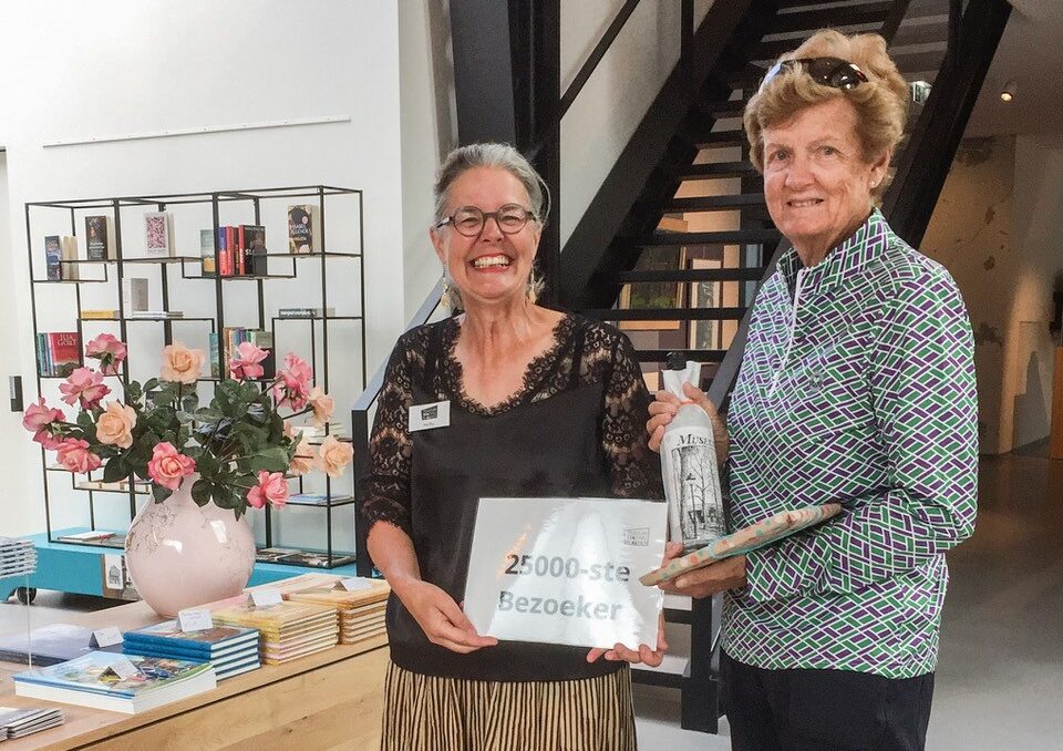 Betty Stöve geeft mijlpaal museum extra gouden randje