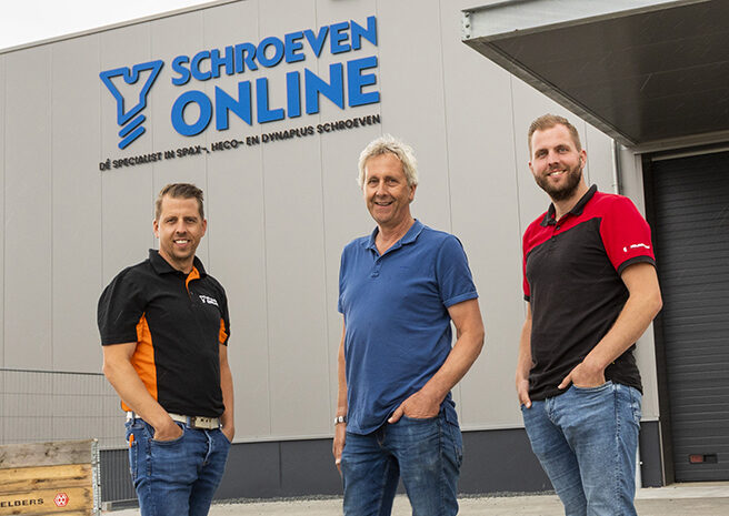 Schroeven-online.nl vanuit nieuw magazijn in Zutphen