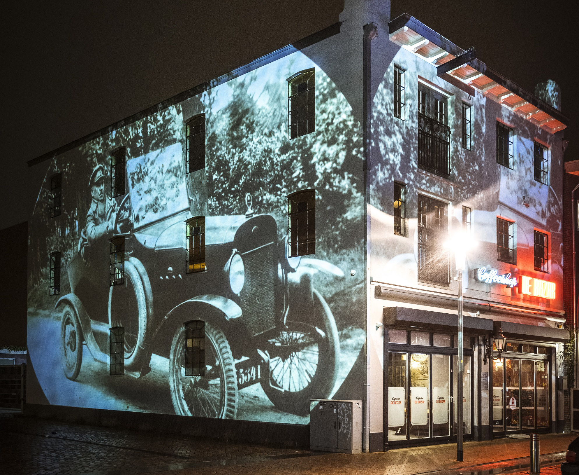 Groots videospektakel vanavond op Stadhuis en lichtprojecties