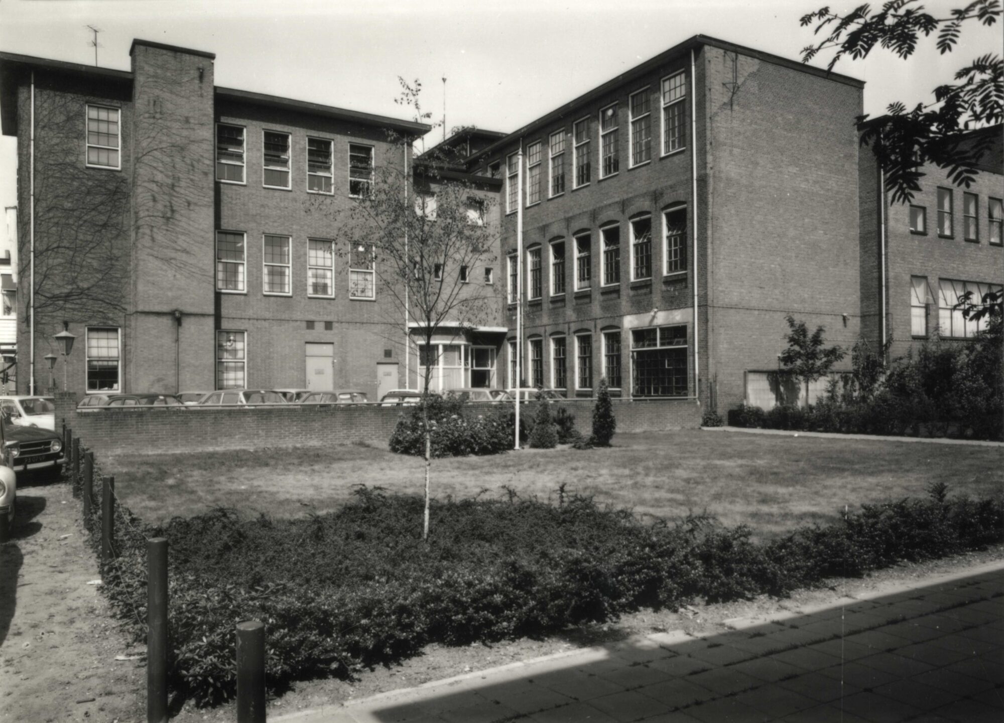 Plannen voor 150 betaalbare woningen in gebouw De Ambacht