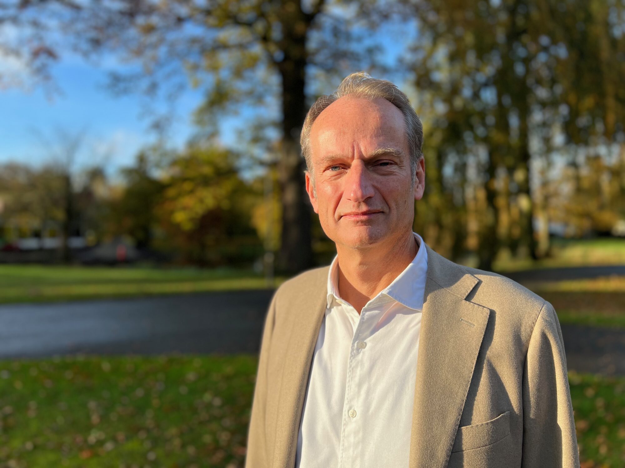 Bas van Wel, directeur Zorg Dimence, legt functie neer