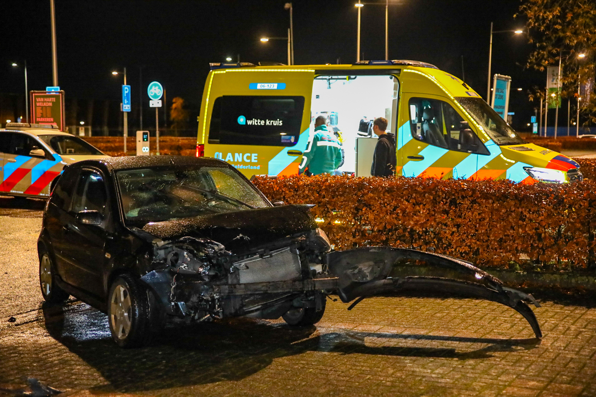 Ongeluk op parkeerplaats in Apeldoorn.