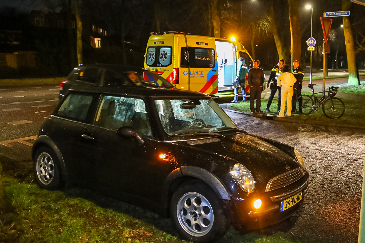 Fietser gewond na ongeluk in Apeldoorn