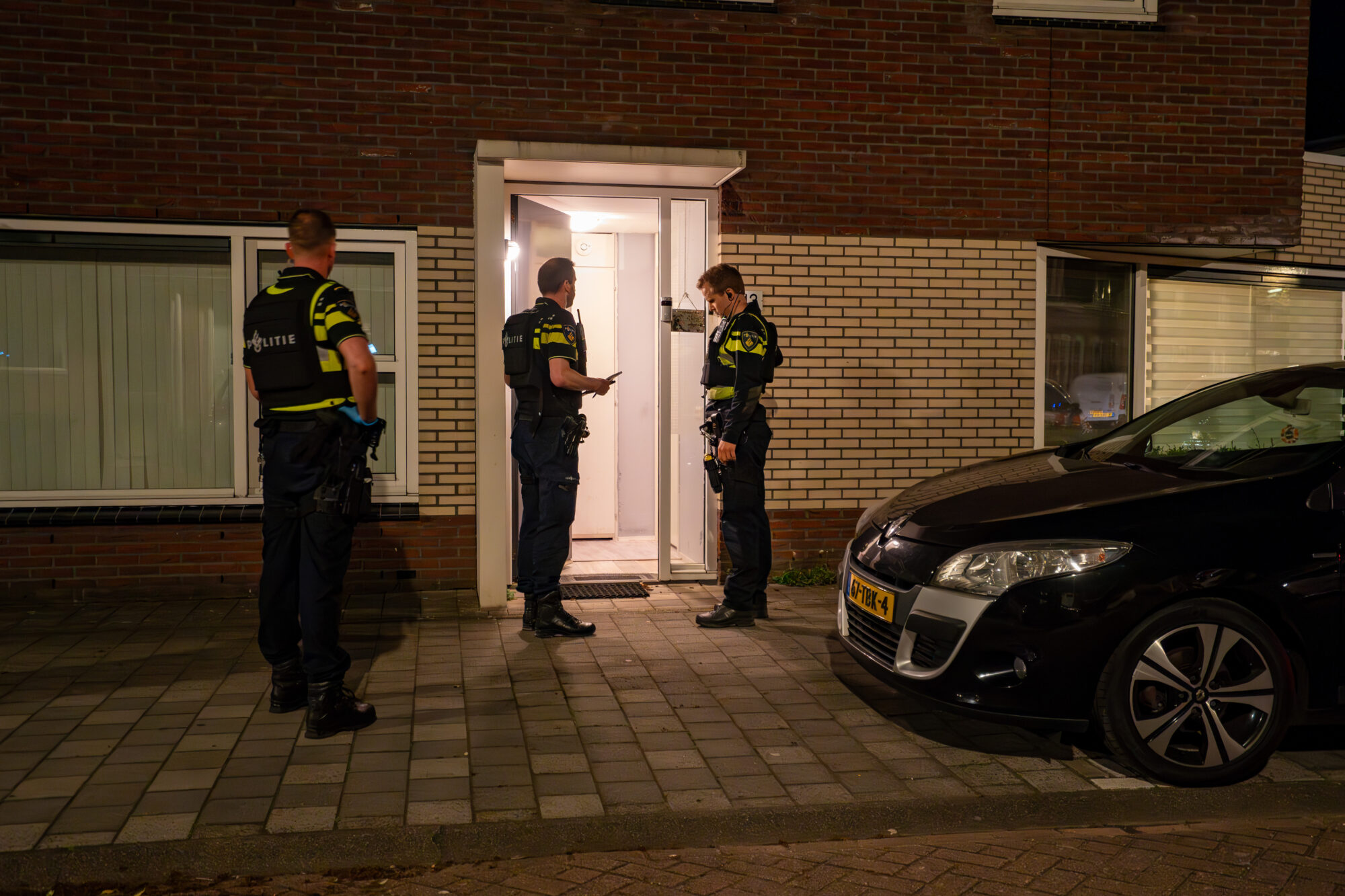 Gewonde man met schotwond aangetroffen in woning Deventer