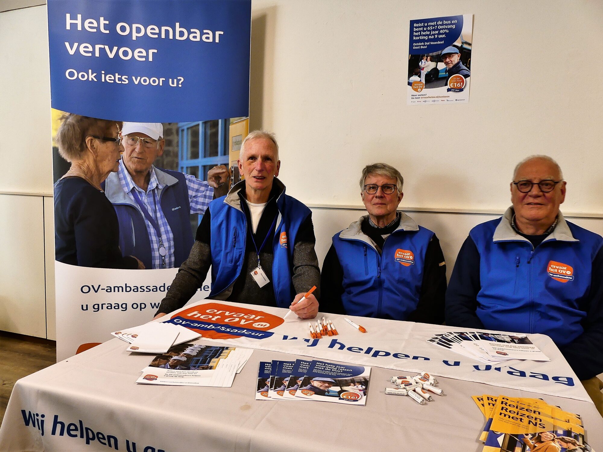 ‘OV-ambassadeurs helpen u graag op weg’ 