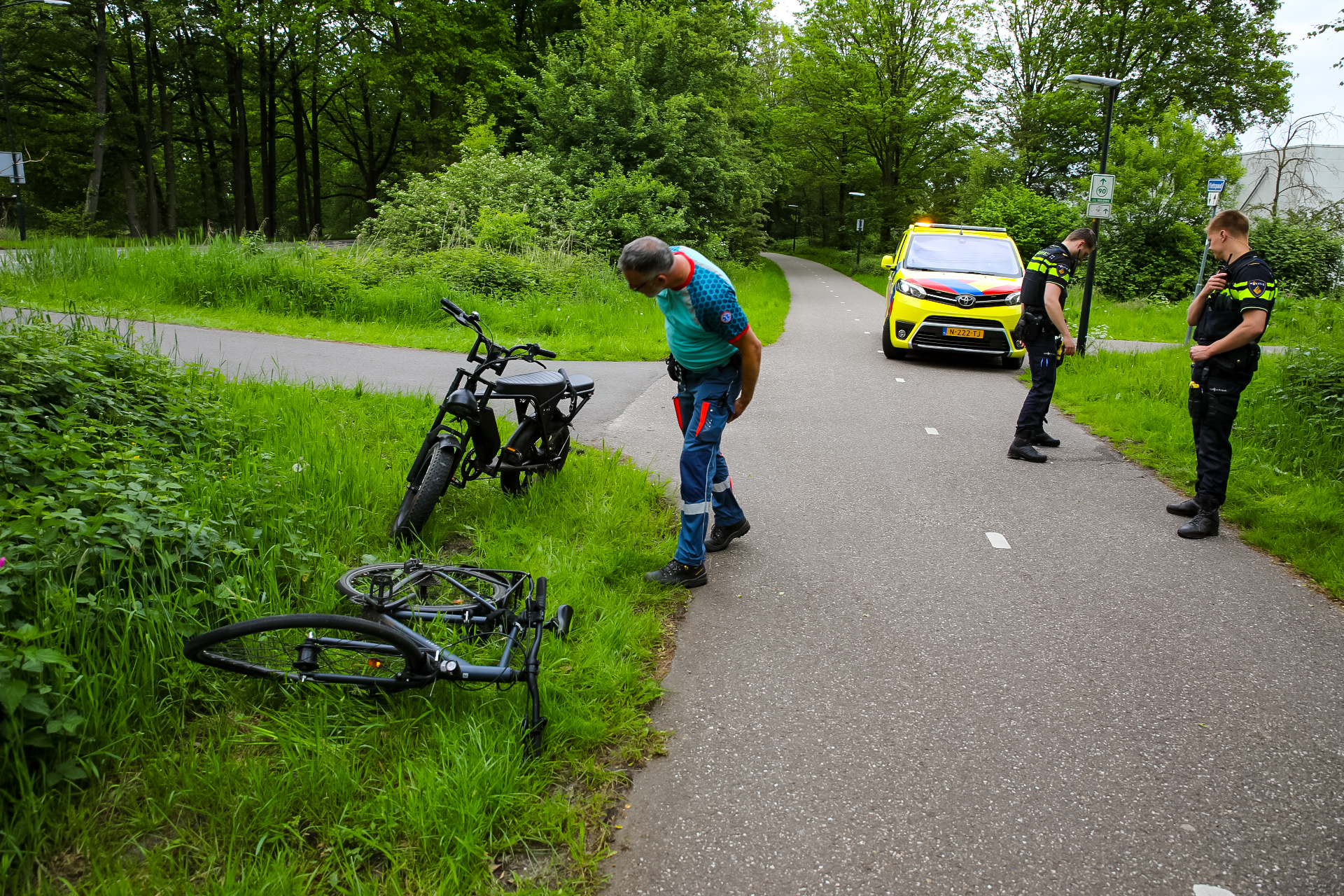 Fietser en fatbiker botsen op Kanaal Zuid in Apeldoorn