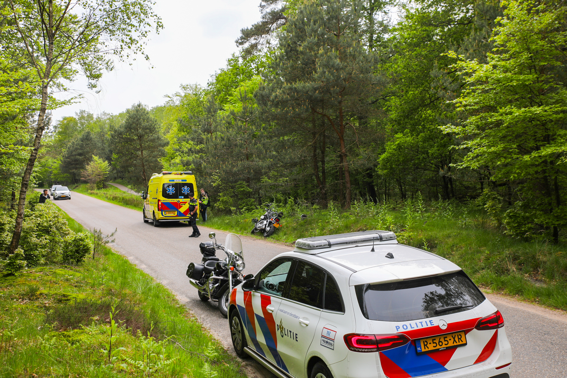 Motorrijder gewond bij eenzijdig ongeluk in Hoog Soeren