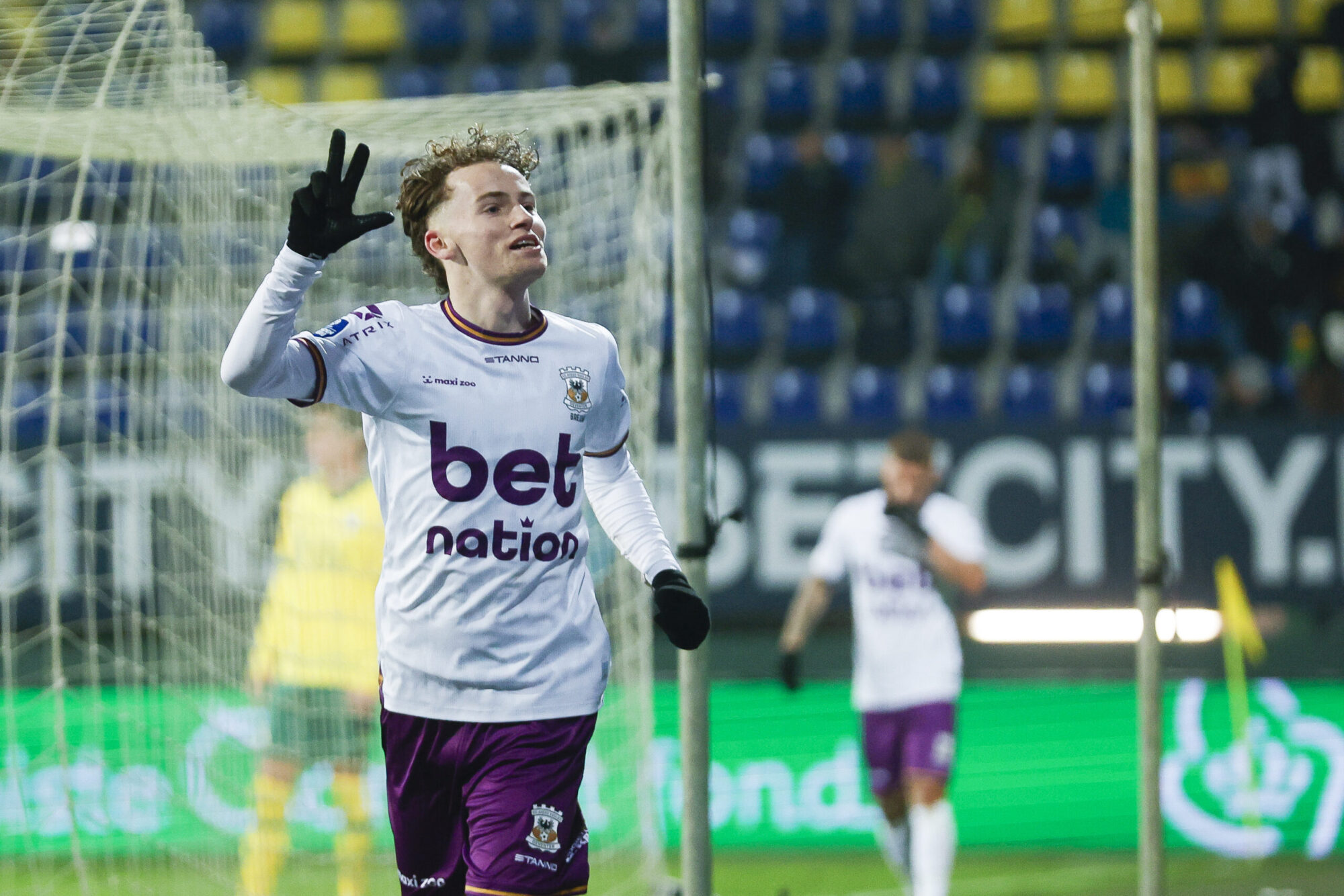 Drie goals Breum bezorgen Go Ahead Eagles driepunter in Sittard: 0-3 zege