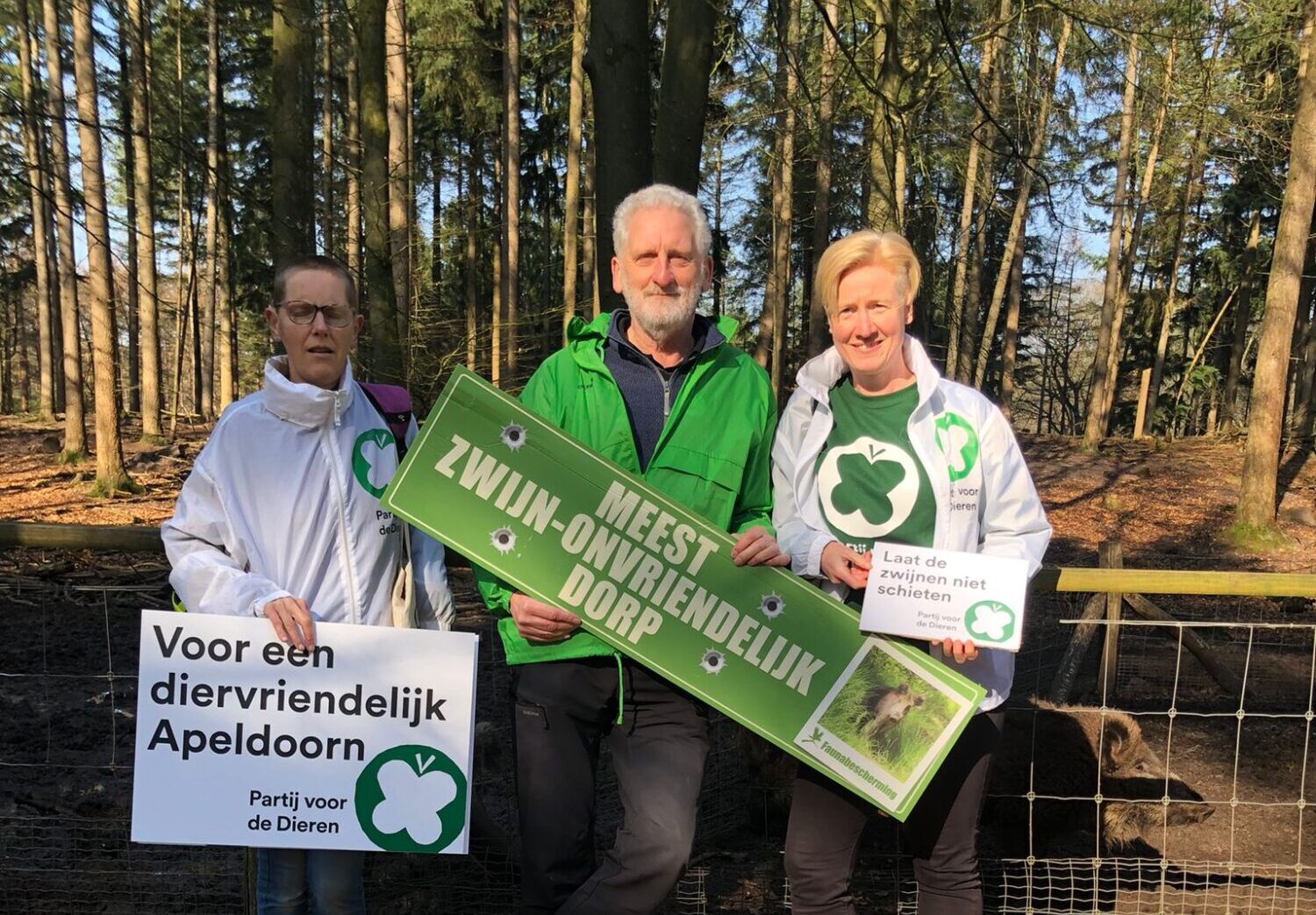 Partij voor de Dieren Apeldoorn organiseert een galgenmaal bij de tamme wilde zwijnen in Park Berg en Bos