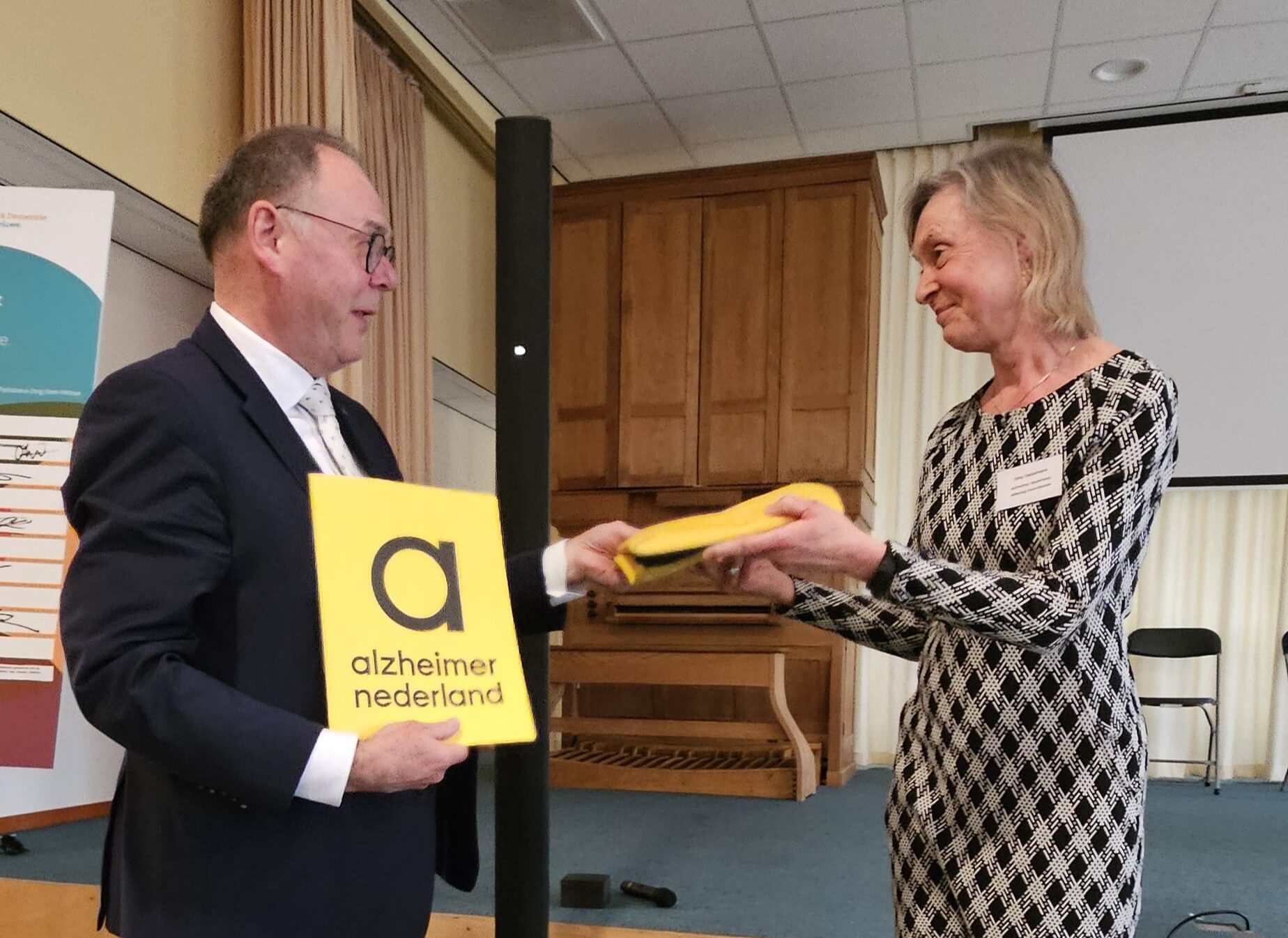 Samenwerkingsconvenant netwerken Dementie en Palliatieve Zorg Oost-Veluwe vernieuwd