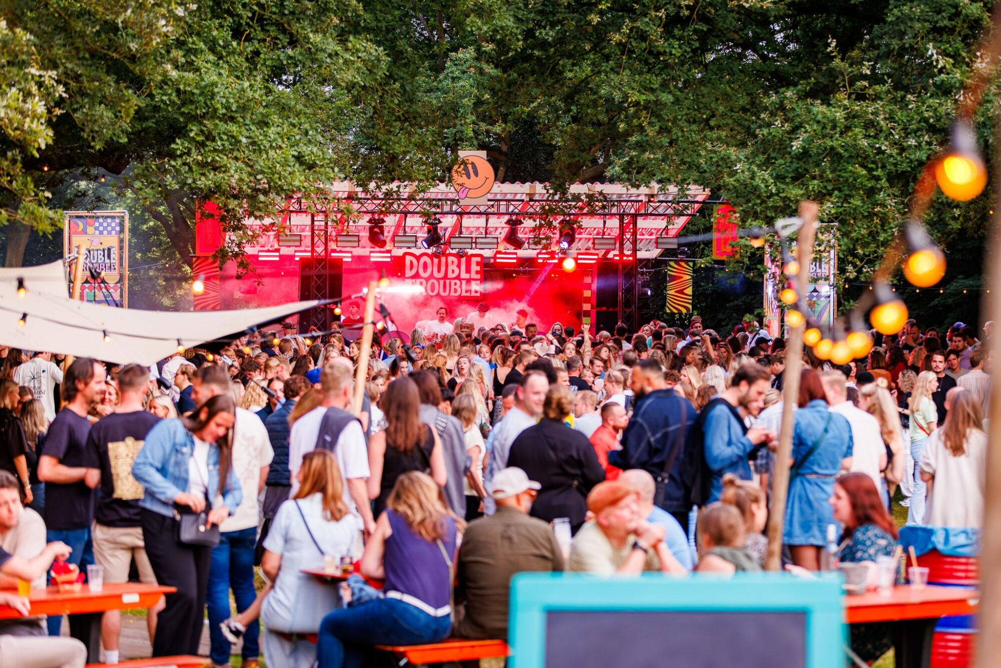 DOUBLE TROUBLE sluit zomer af in sprookjestuin