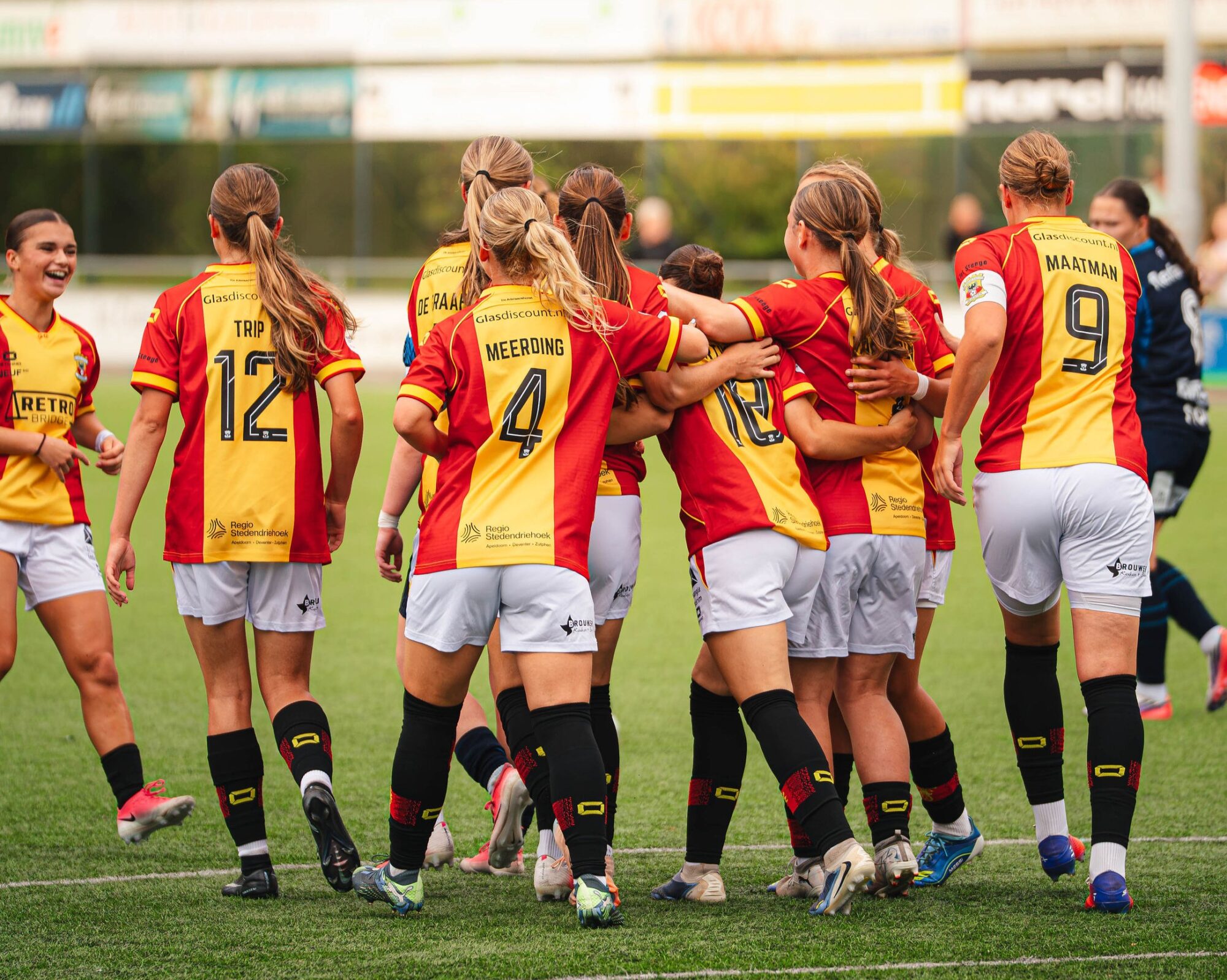 Go Ahead Eagles Vrouwen 1 loot FC Rijnvogels Vrouwen in bekertoernooi
