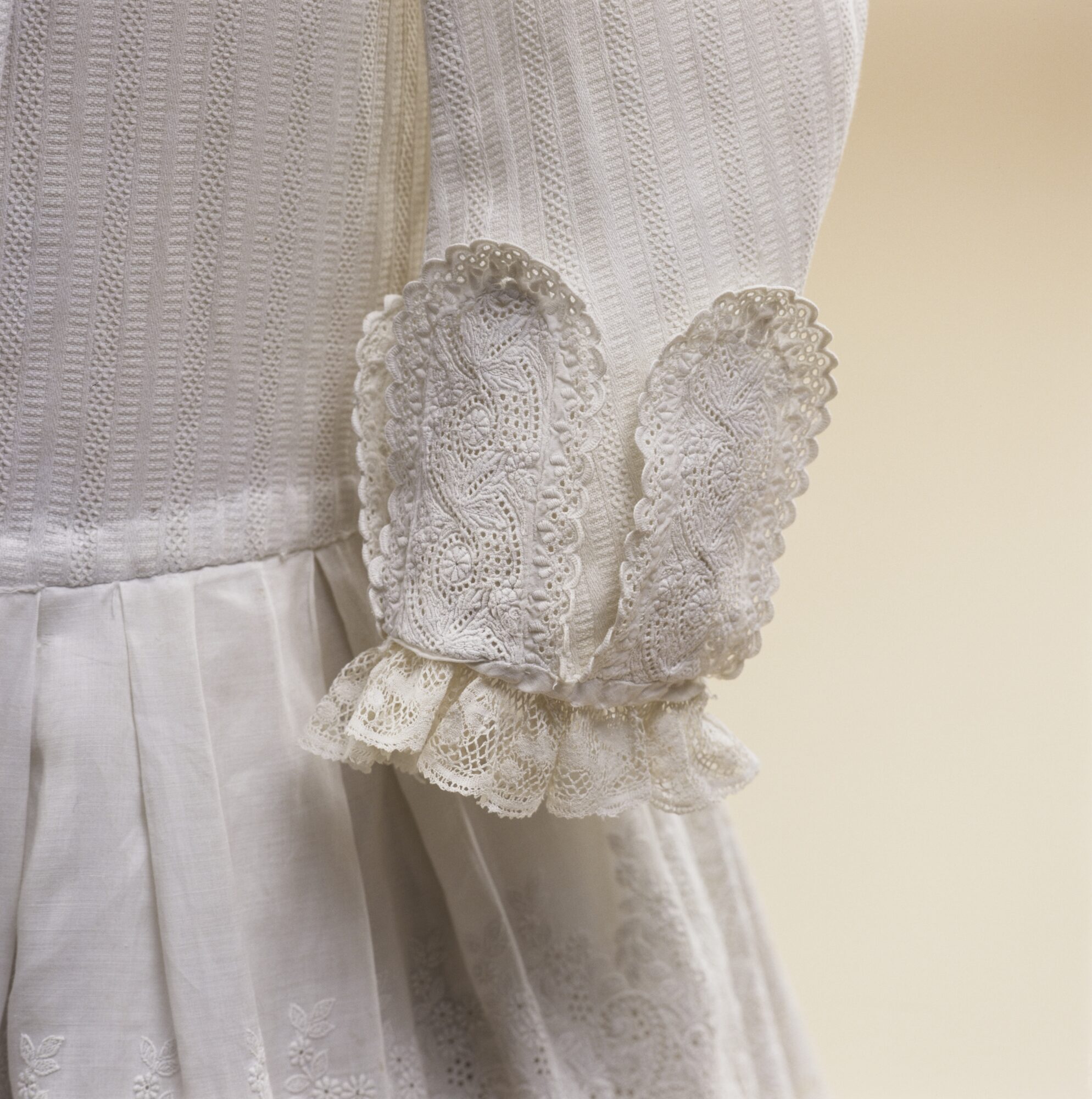 Paleis Het Loo opent tentoonstelling ‘Wit, meer dan een kleur’