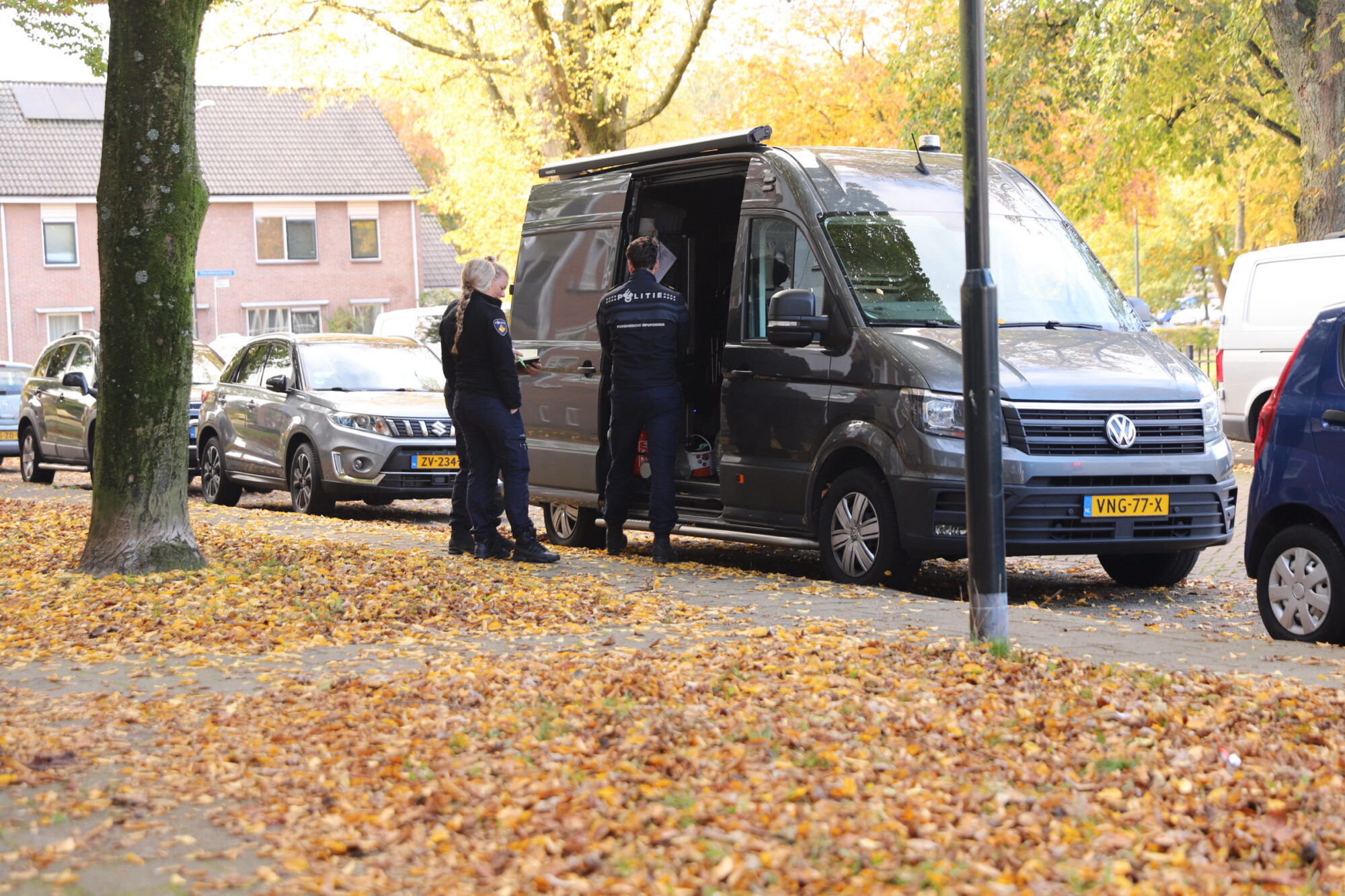 Man gewond bij steekpartij aan Staalweg in Apeldoorn, vrouw aangehouden