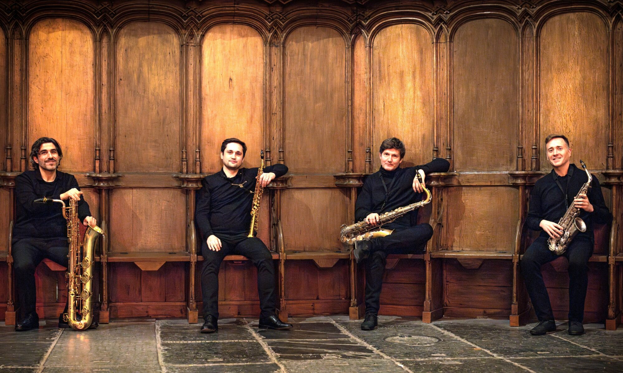 Soepele swingende saxofoons