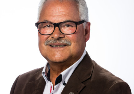 Fractievoorzitter Alex Gebhardt treedt terug
