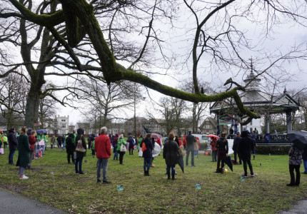 Klimaatalarm Apeldoorn verliep vlekkeloos: ‘De 1,5e meter afstand werd gehouden en de mondkapjes werden gedragen’