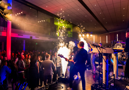 Trots op Apeldoornse bedrijven: wie wint de Apeldoorn Business Awards 2025?