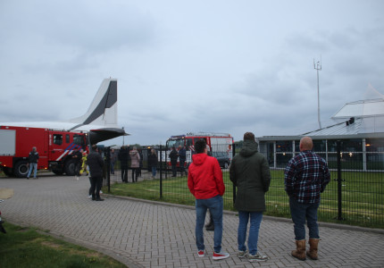 Hulpdiensten rukken groots uit naar vliegveld Teuge voor “Crash”