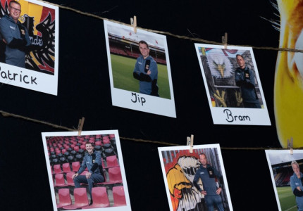 Nieuwe contracten trainers Voetbalacademie