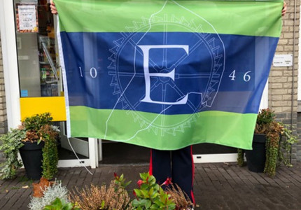 Eerbeek heeft nu eigen vlag