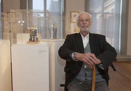 Kunstenaar viert 90e verjaardag met expositie