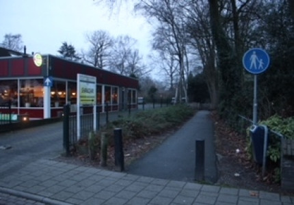 Gewelddadige straatroof bij Westenenkerpark