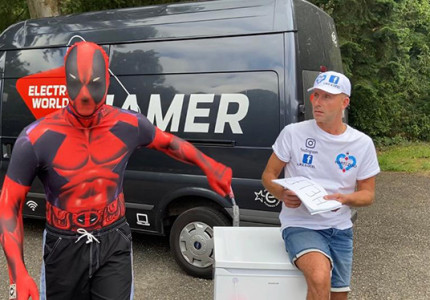 Superheld valt Arno lastig