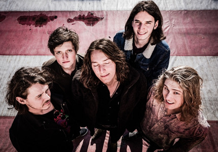 31 Acts op 13 locaties